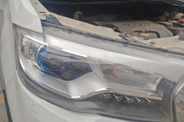 Used Haval H1 2015 1.5L Manual Luxury Model Right Front Headlight