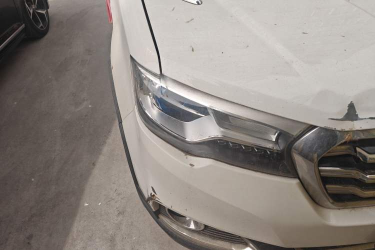 Used Haval H1 2015 1.5L Manual Luxury Model Right Front Headlight