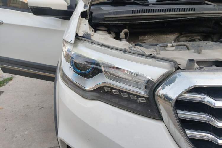 Used Haval H1 2015 1.5L AMT Luxury Model Right Front Headlight