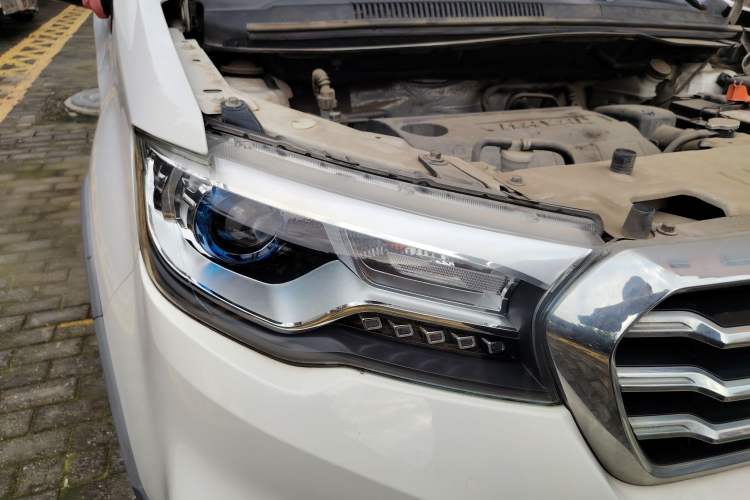 Used Haval H1 2015 1.5L Manual Urban Model Right Front Headlight