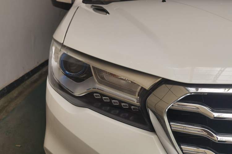 Used Haval H1 2015 1.5L AMT Luxury Model Right Front Headlight