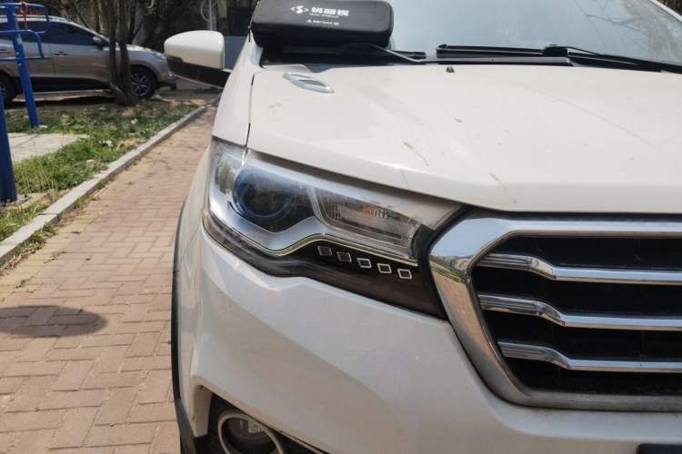 Used Haval H1 2015 1.5L AMT Luxury Model Right Front Headlight