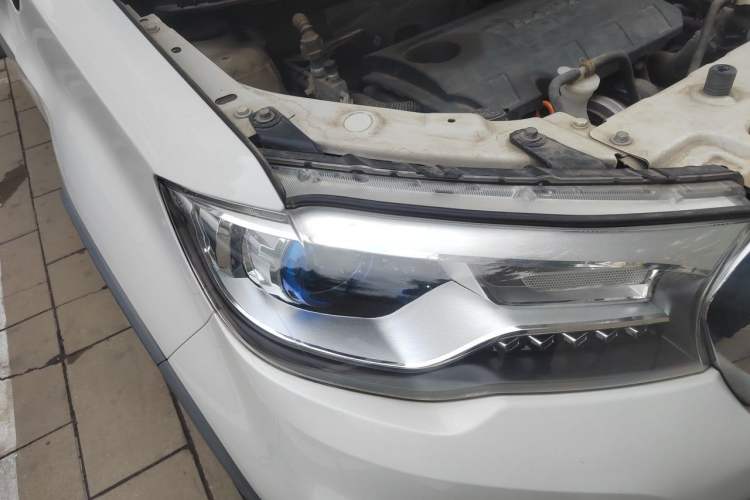 Used Haval H1 2015 1.5L AMT Luxury Model Right Front Headlight