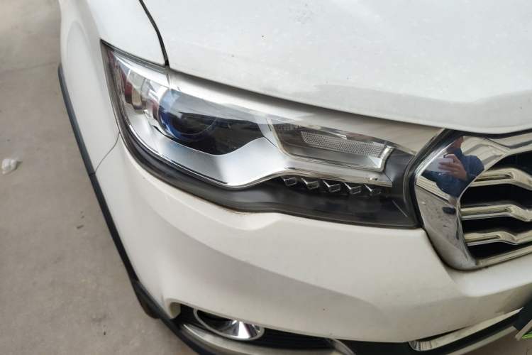 Used Haval H1 2015 1.5L Manual Luxury Model Right Front Headlight