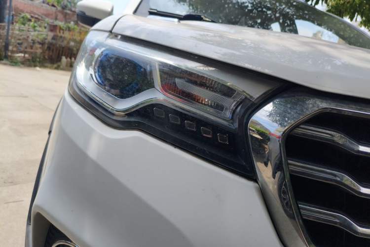 Used Haval H1 2015 1.5L AMT Luxury Model Right Front Headlight