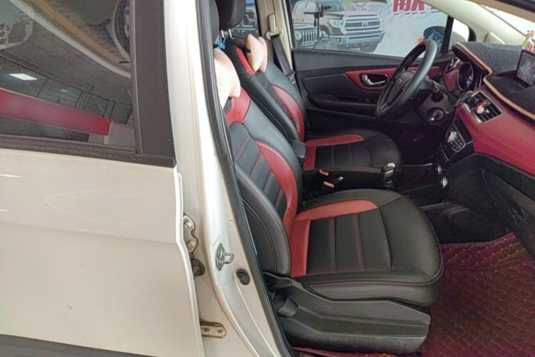 Used Haval H1 2015 1.5L AMT Luxury Model Right Front Seat