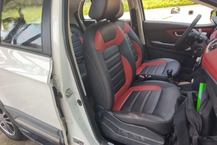 Used Haval H1 2015 1.5L Manual Luxury Model Right Front Seat