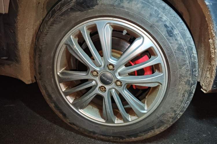 Used Haval H1 2015 1.5L Manual Urban Model Right Front Wheel Hub