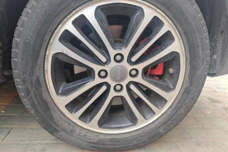 Used Haval H1 2015 1.5L Manual Luxury Model Right Front Wheel Hub