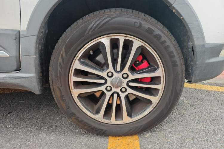 Used Haval H1 2015 1.5L AMT Luxury Model Right Front Wheel Hub
