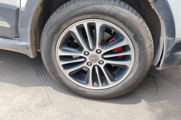 Used Haval H1 2015 1.5L AMT Luxury Model Right Front Wheel Hub