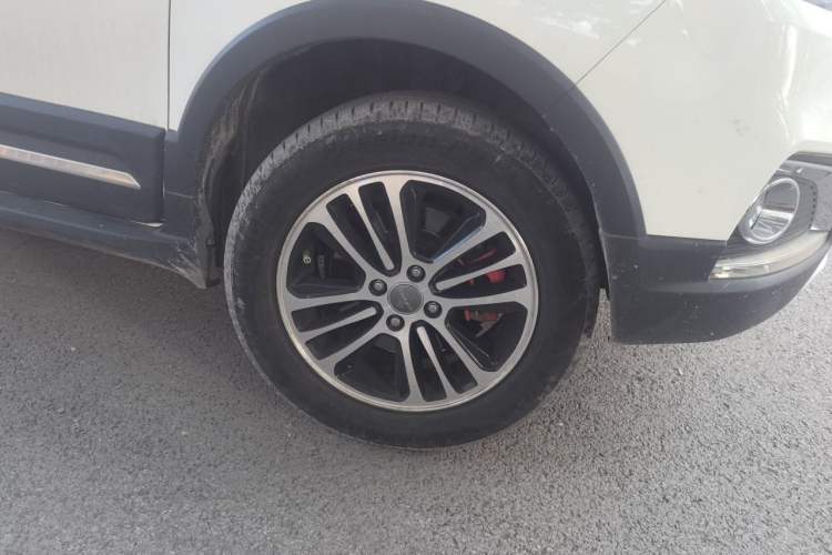 Used Haval H1 2015 1.5L Manual Luxury Model Right Front Wheel Hub