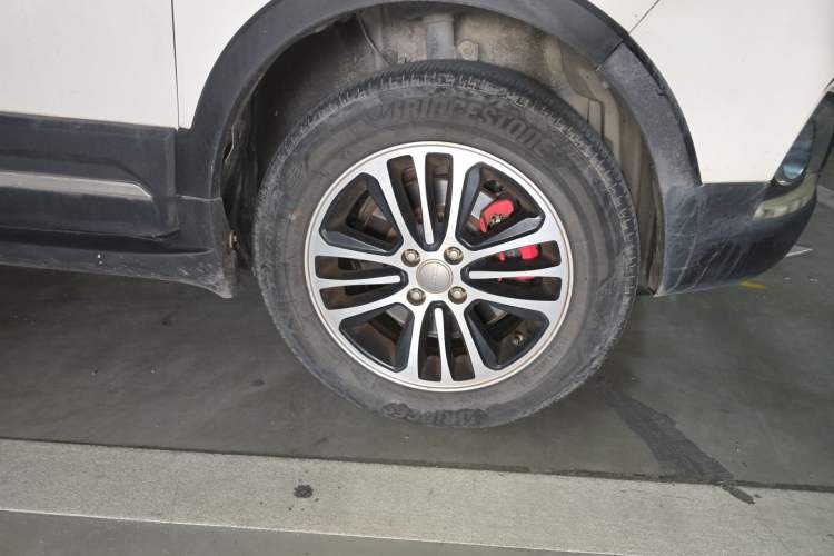 Used Haval H1 2015 1.5L AMT Luxury Model Right Front Wheel Hub