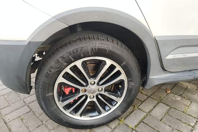 Used Haval H1 2015 1.5L AMT Luxury Model Right Rear Wheel Hub