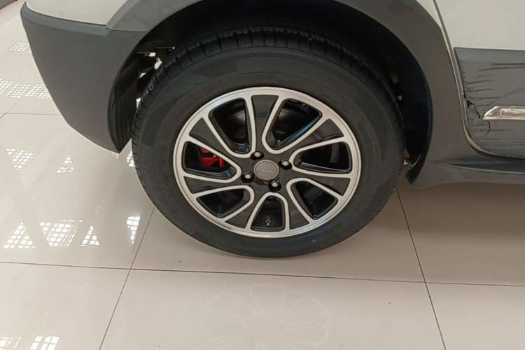 Used Haval H1 2015 1.5L AMT Luxury Model Right Rear Wheel Hub