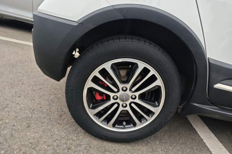 Used Haval H1 2015 1.5L AMT Luxury Model Right Rear Wheel Hub