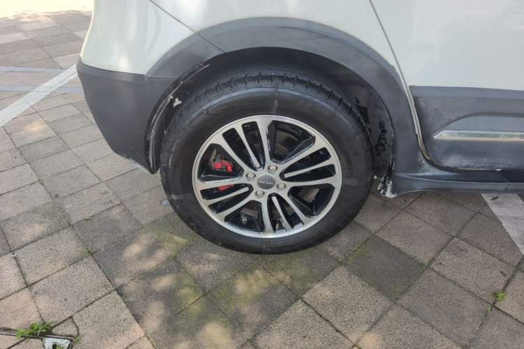 Used Haval H1 2015 1.5L Manual Luxury Model Right Rear Wheel Hub