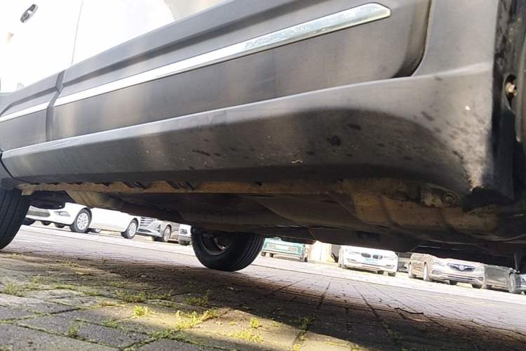 Used Haval H1 2015 1.5L AMT Luxury Model Right Side Sill