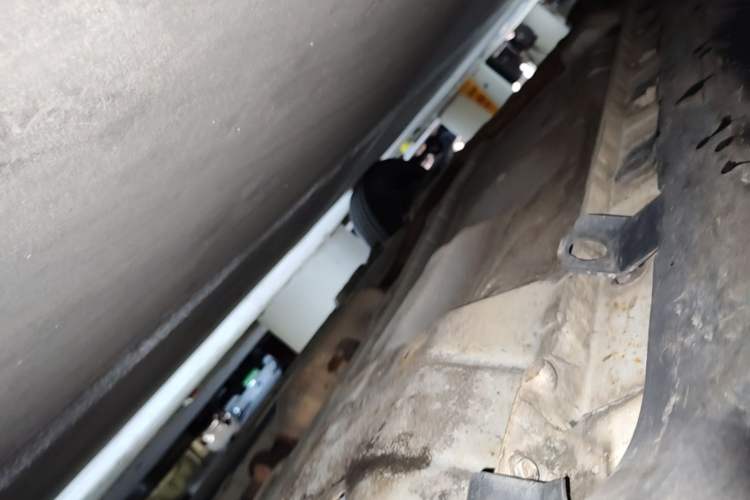 Used Haval H1 2015 1.5L Manual Luxury Model Right Side Sill