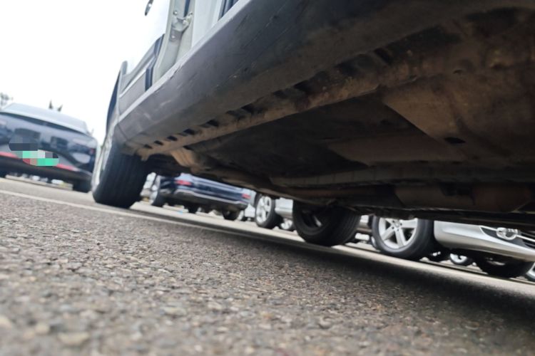 Used Haval H1 2015 1.5L AMT Luxury Model Right Side Sill