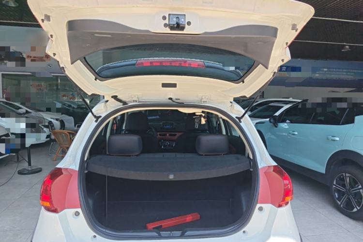 Used Haval H1 2015 1.5L Manual Luxury Model Trunk