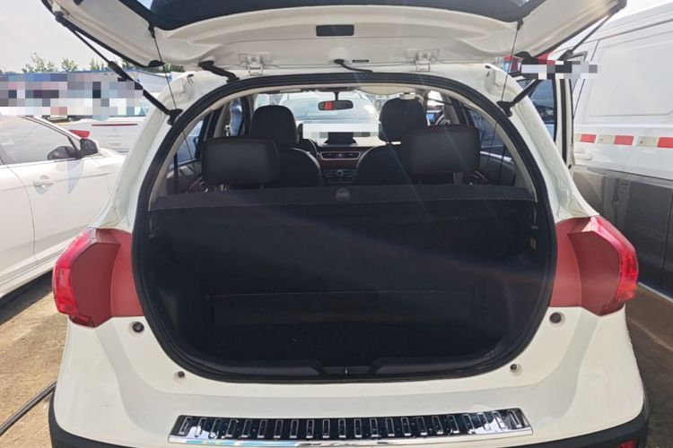 Used Haval H1 2015 1.5L AMT Luxury Model Trunk