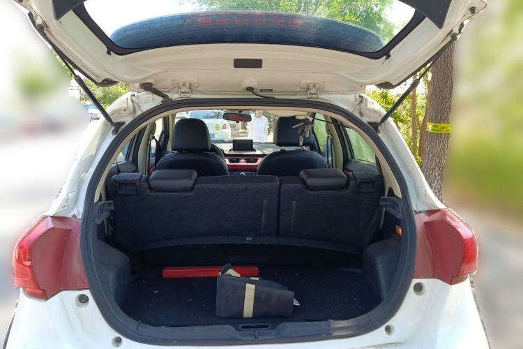 Used Haval H1 2015 1.5L AMT Luxury Model Trunk