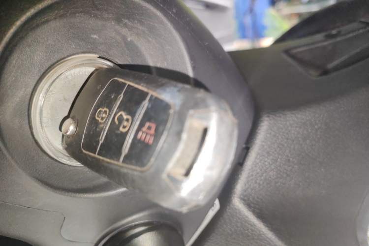 Used Haval H1 2015 1.5L AMT Luxury Model Vehicle Key