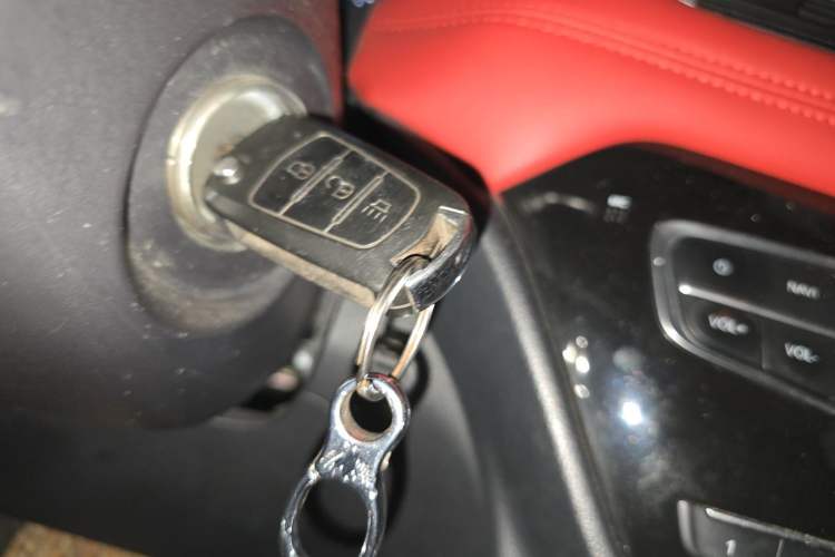 Used Haval H1 2015 1.5L AMT Luxury Model Vehicle Key
