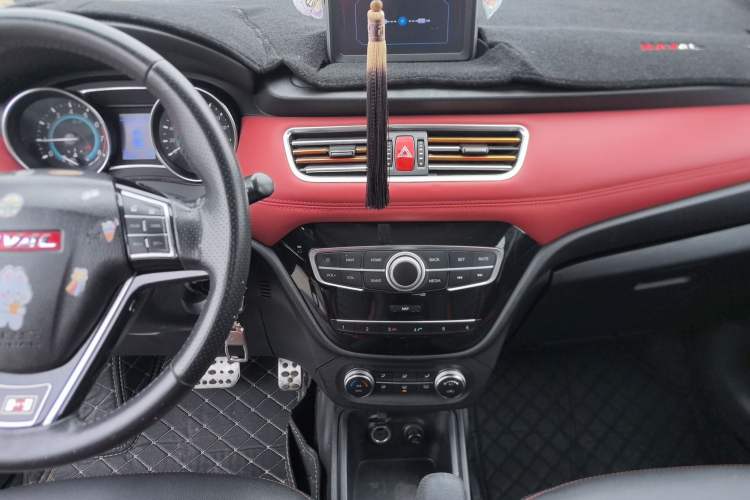 Used Haval H1 2015 1.5L AMT Luxury Model Audio And AC Panel