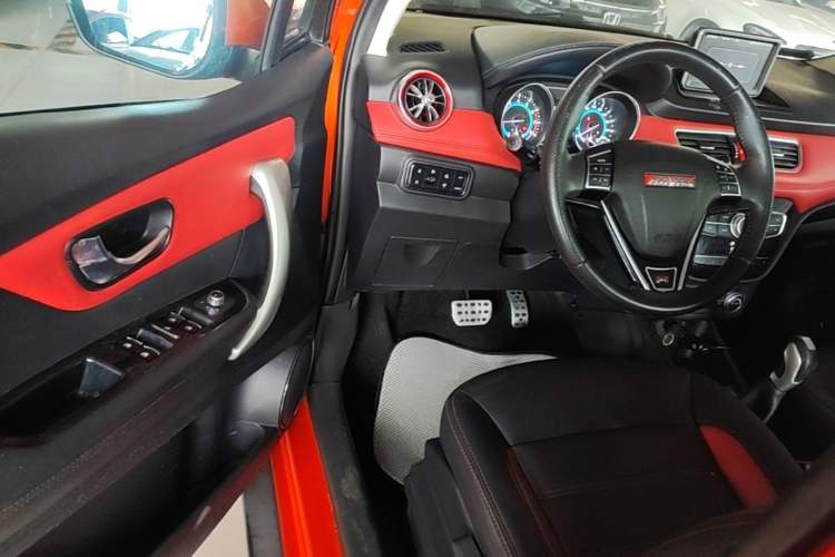 Used Haval H1 2015 1.5L AMT Luxury Model Driver Seat