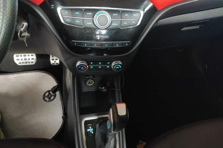 Used Haval H1 2015 1.5L AMT Luxury Model Gear Lever