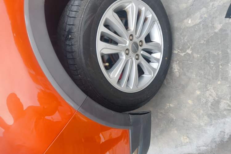 Used Haval H1 2015 1.5L Manual Urban Model Left Front Wheel Hub