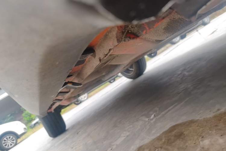 Used Haval H1 2015 1.5L Manual Urban Model Right Side Sill
