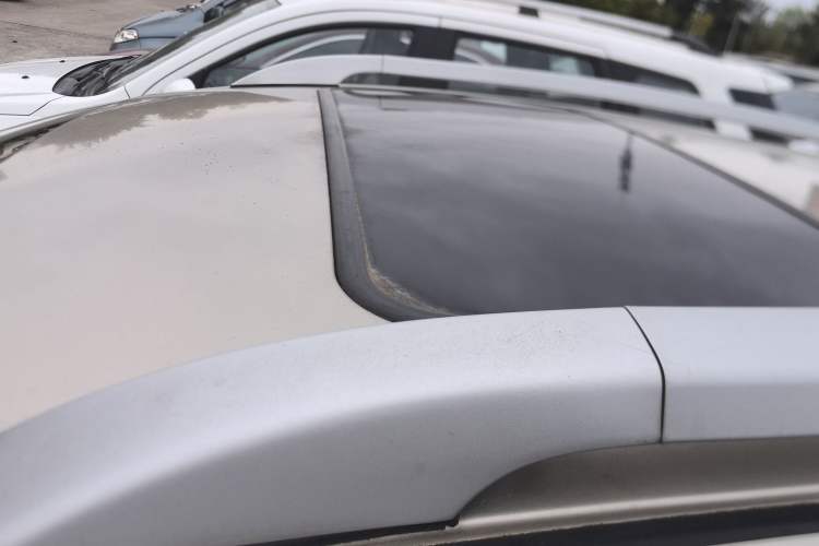 Used Haval H1 2015 1.5L AMT Luxury Model Roof