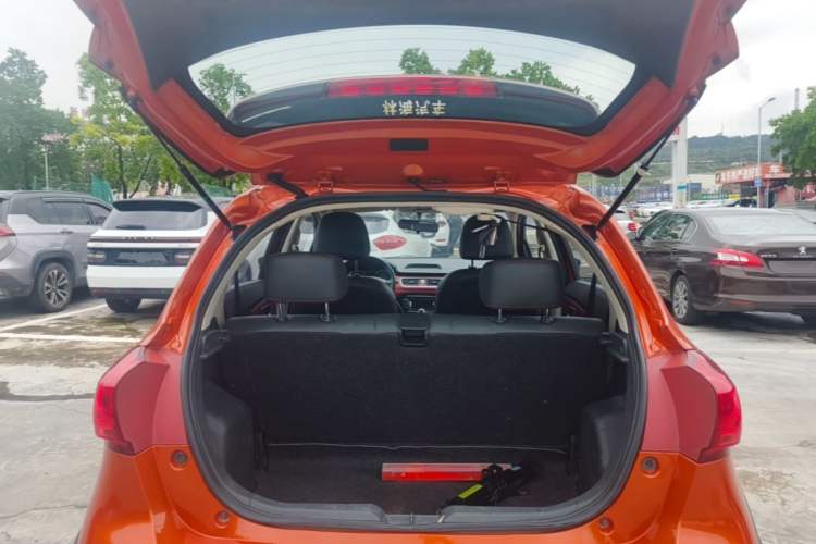 Used Haval H1 2015 1.5L Manual Urban Model Trunk