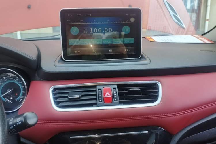 Used Haval H1 2016 Blue Label 1.5L AMT Urban Model Audio And AC Panel