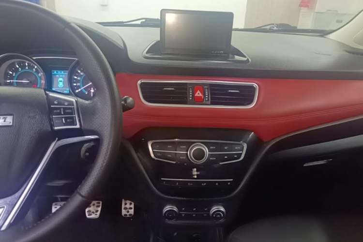 Used Haval H1 2016 Blue Label 1.5L Manual Luxury Model Audio And AC Panel