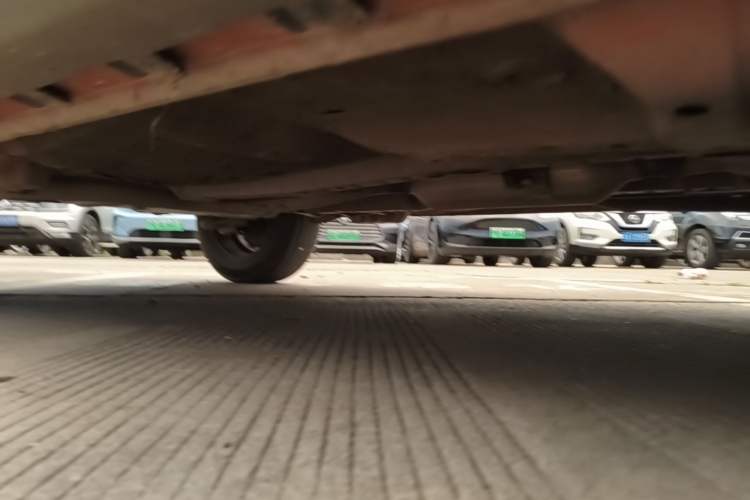 Used Haval H1 2016 Blue Label 1.5L AMT Luxury Model Chassis Front Right