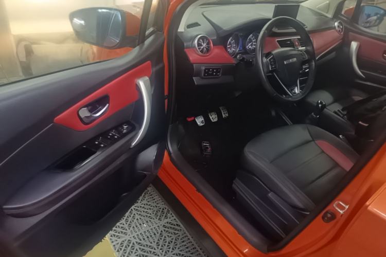 Used Haval H1 2016 Blue Label 1.5L Manual Luxury Model Driver Seat