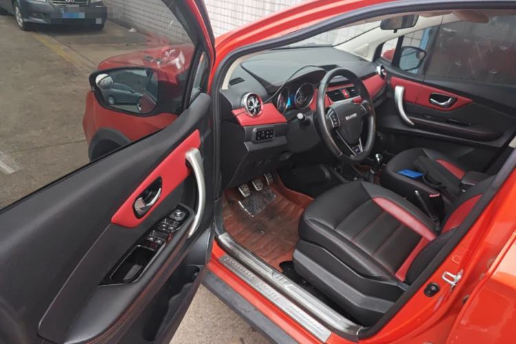 Used Haval H1 2016 Blue Label 1.5L Manual Urban Model Driver Seat