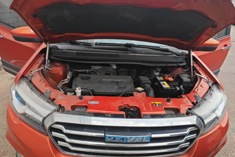 Used Haval H1 2016 Blue Label 1.5L Manual Urban Model Engine Bay