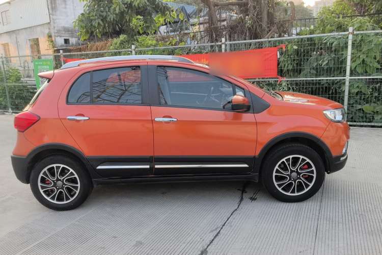Used Haval H1 2016 Blue Label 1.5L AMT Luxury Model Exterior 2