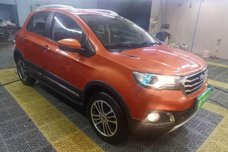 Used Haval H1 2016 Blue Label 1.5L Manual Luxury Model Front Right 45 Deg