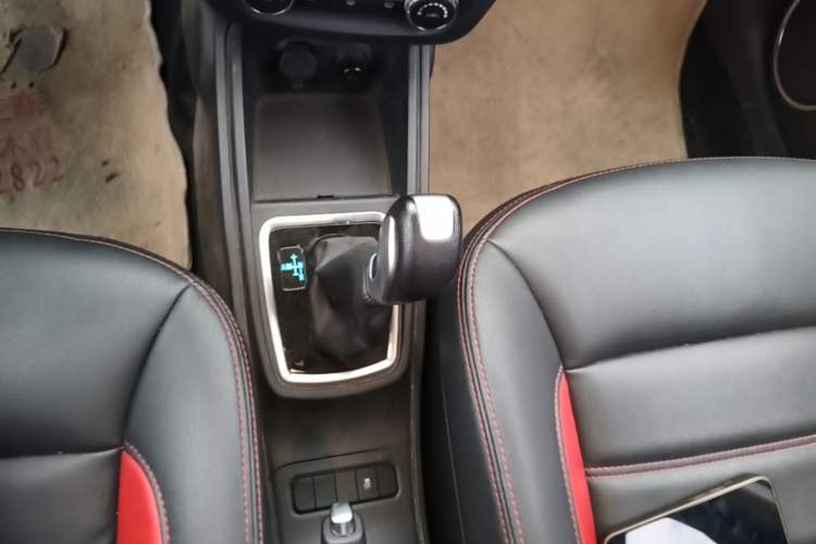 Used Haval H1 2016 Blue Label 1.5L AMT Luxury Model Gear Lever