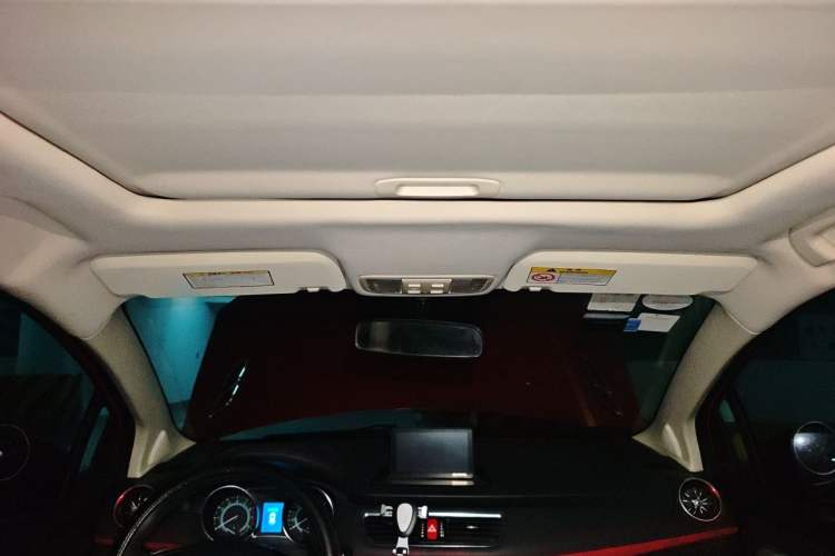 Used Haval H1 2016 Revised Version Blue Badge 1.5L AMT Luxury Edition Headliner