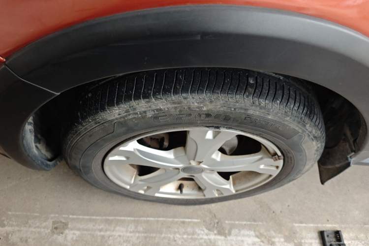 Used Haval H1 2016 Red Label 1.5L Manual Luxury Model Left Front Wheel Hub