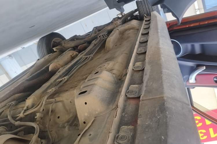 Used Haval H1 2016 Blue Label 1.5L AMT Urban Model Left Side Sill