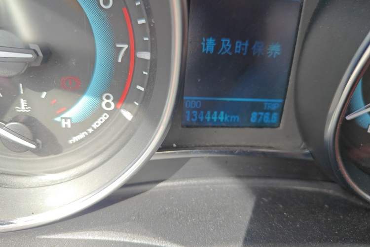 Used Haval H1 2016 Revised Version Blue Badge 1.5L AMT Comfort Edition Odometer Close Up