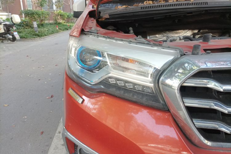 Used Haval H1 2016 Blue Label 1.5L Manual Luxury Model Right Front Headlight